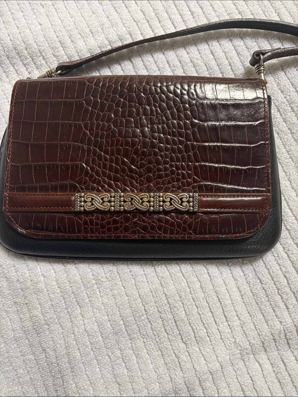 Classic Brighton Brown Croc-Embossed Shoulder Bag with Decorative Metal Accent